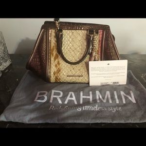 Barely worn Brahmin Arden Satchel - Honey Carlisle